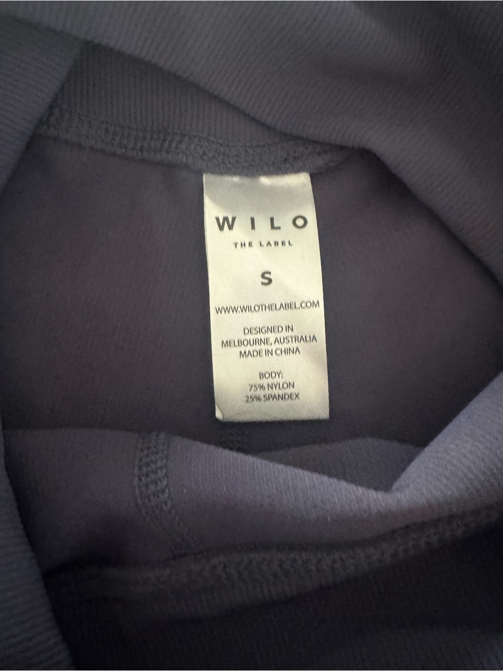 WILO High-Waist Navy Leggings - Picture 3 of 3